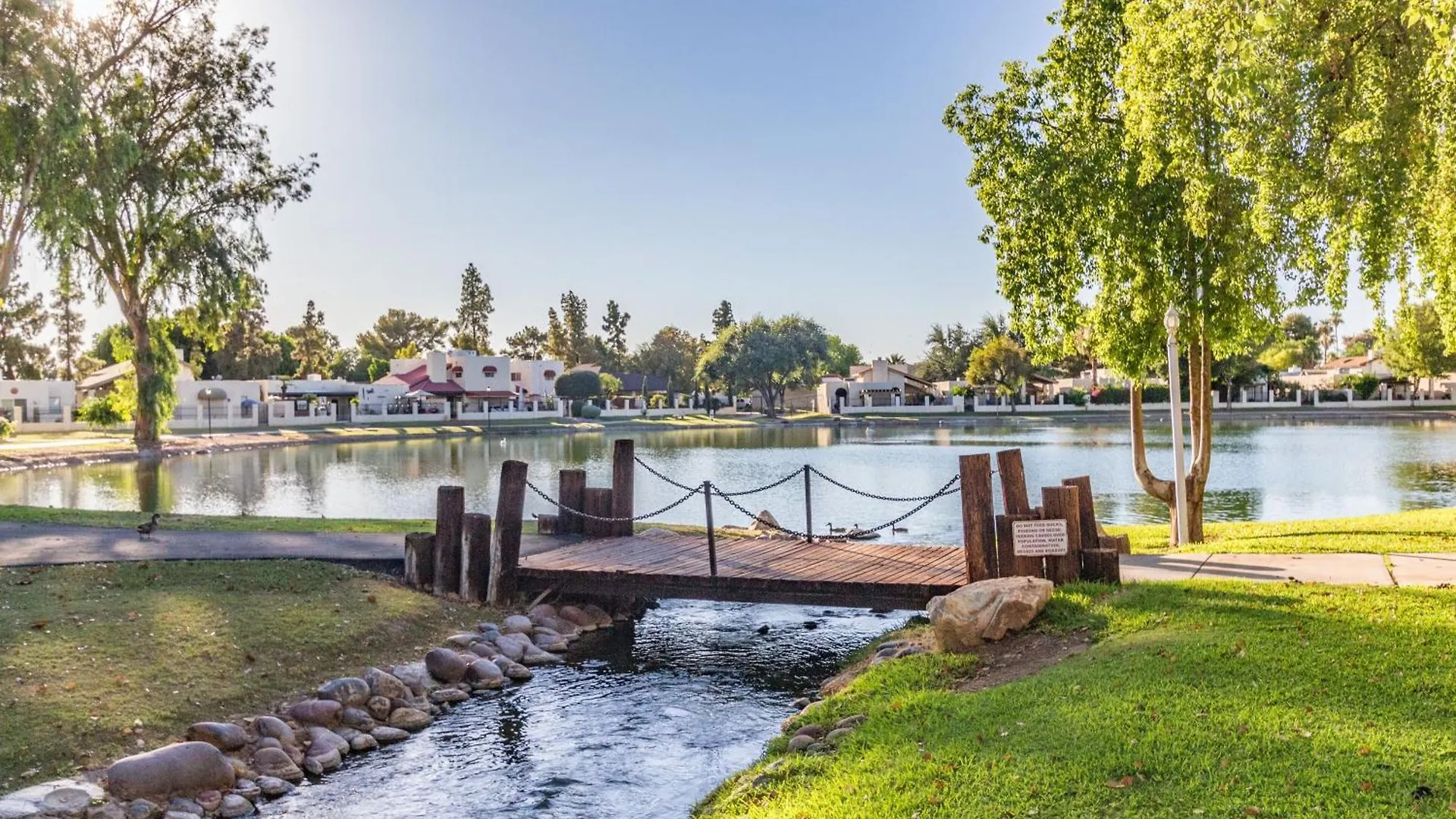 Lakeside Lake Biltmore Village Condo Phoenix 0*,  ABD